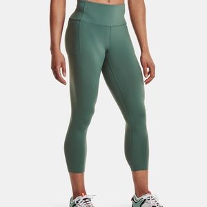 Under Armour Women’s Meridian Crop Leggings